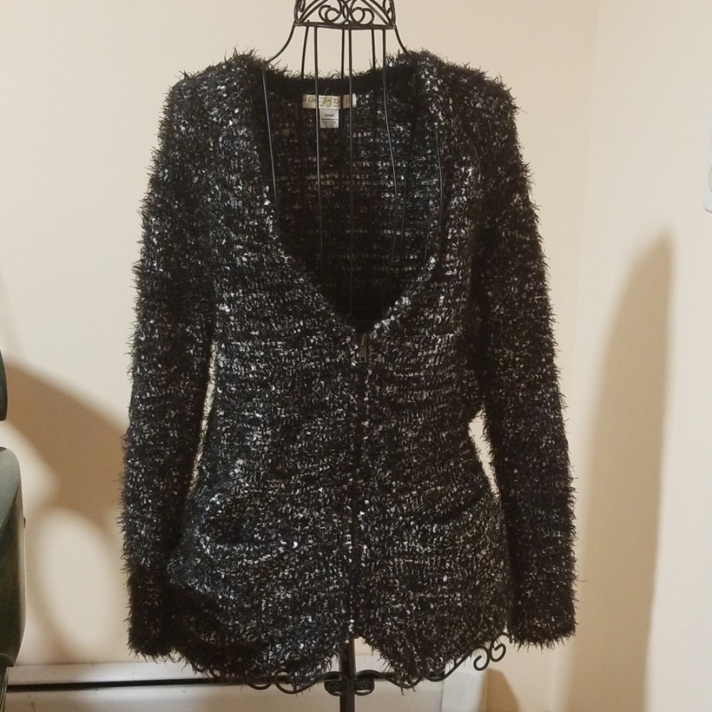 Love by Design v neck cardigan size S